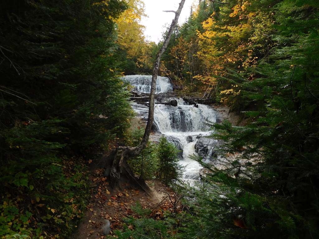 sable-falls-in-fall-29ac21-1024